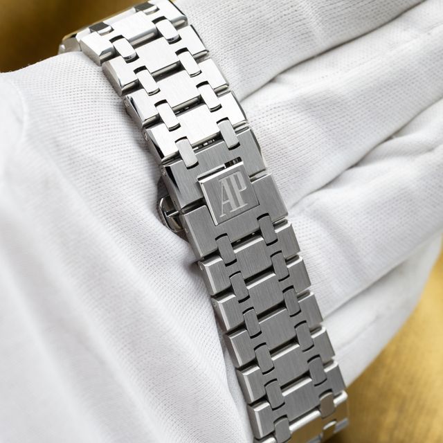 Audemars Piguet Royal Oak 15300ST.OO.1220ST.01 Image 3